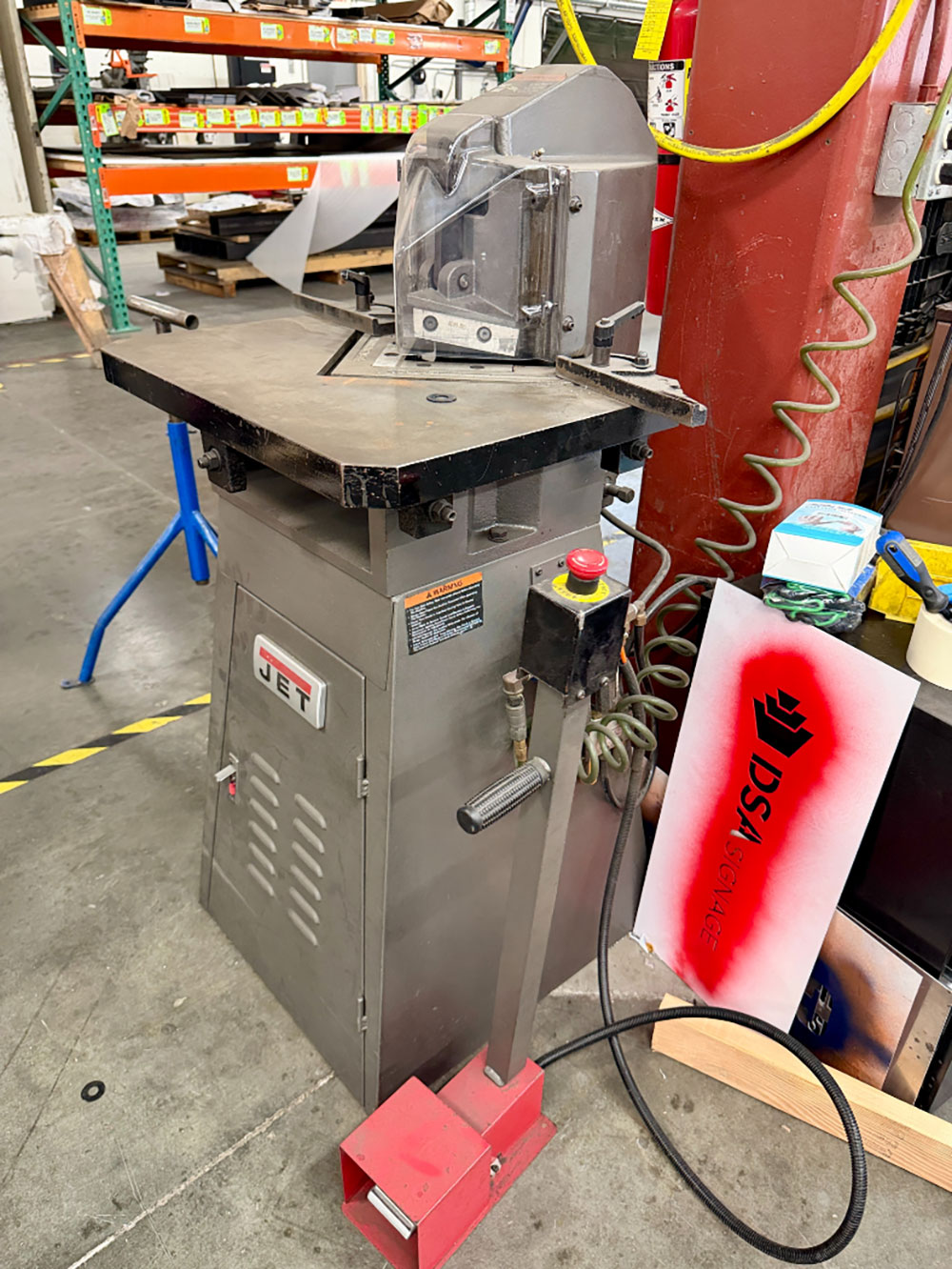 JET PNEUMATIC CORNER NOTCHER, MODEL PMN-11, FOOT CONTROL-58A