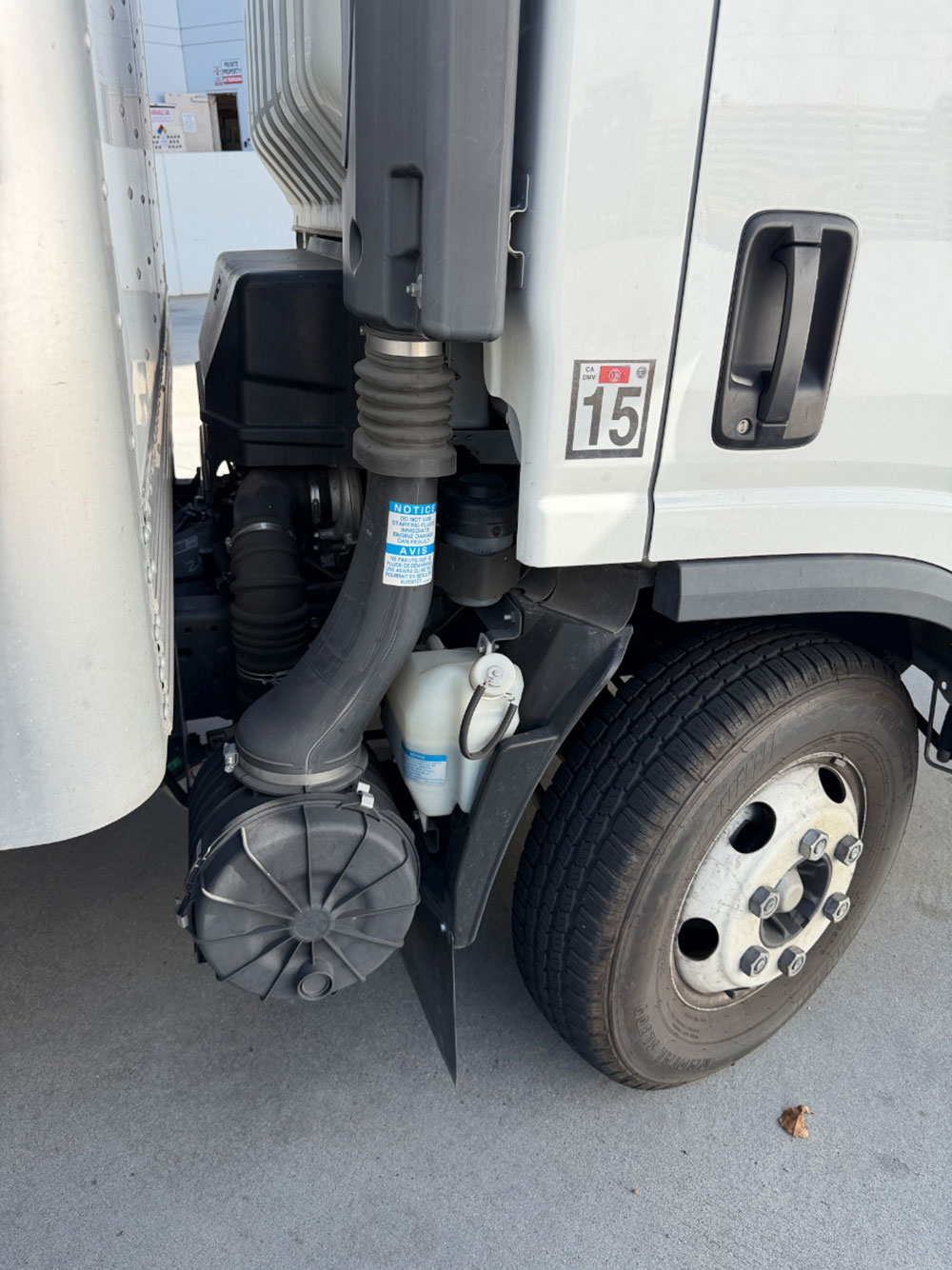 2022 ISUZU NPR HD BOX TRUCK, 5.2L 4-CYLINDER TURBO DIESEL ENGINE, 20' BOX, 215 HP, REAR LIFTGATE, APPROX. 19,807 MILES, CA LIC: 33384J3, VIN: JALC4W161N7014381-62