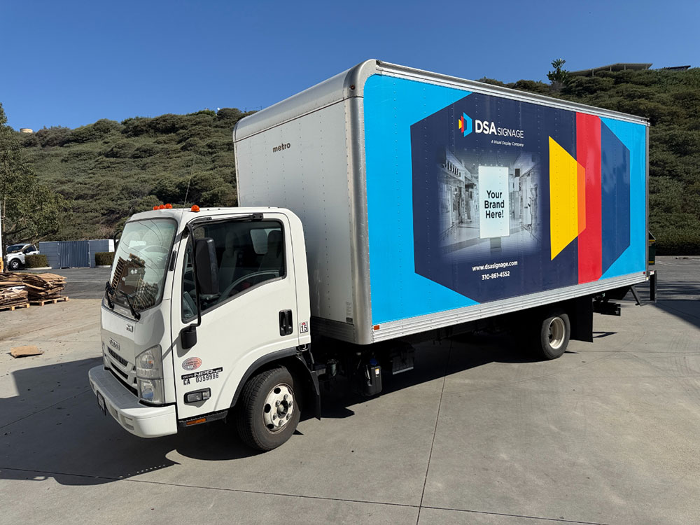 2022 ISUZU NPR HD BOX TRUCK, 5.2L 4-CYLINDER TURBO DIESEL ENGINE, 20' BOX, 215 HP, REAR LIFTGATE, APPROX. 19,807 MILES, CA LIC: 33384J3, VIN: JALC4W161N7014381-62