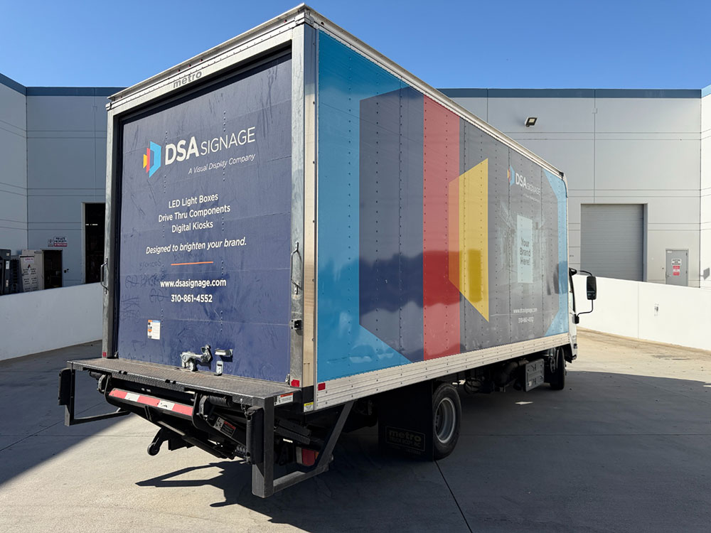 2022 ISUZU NPR HD BOX TRUCK, 5.2L 4-CYLINDER TURBO DIESEL ENGINE, 20' BOX, 215 HP, REAR LIFTGATE, APPROX. 19,807 MILES, CA LIC: 33384J3, VIN: JALC4W161N7014381-62