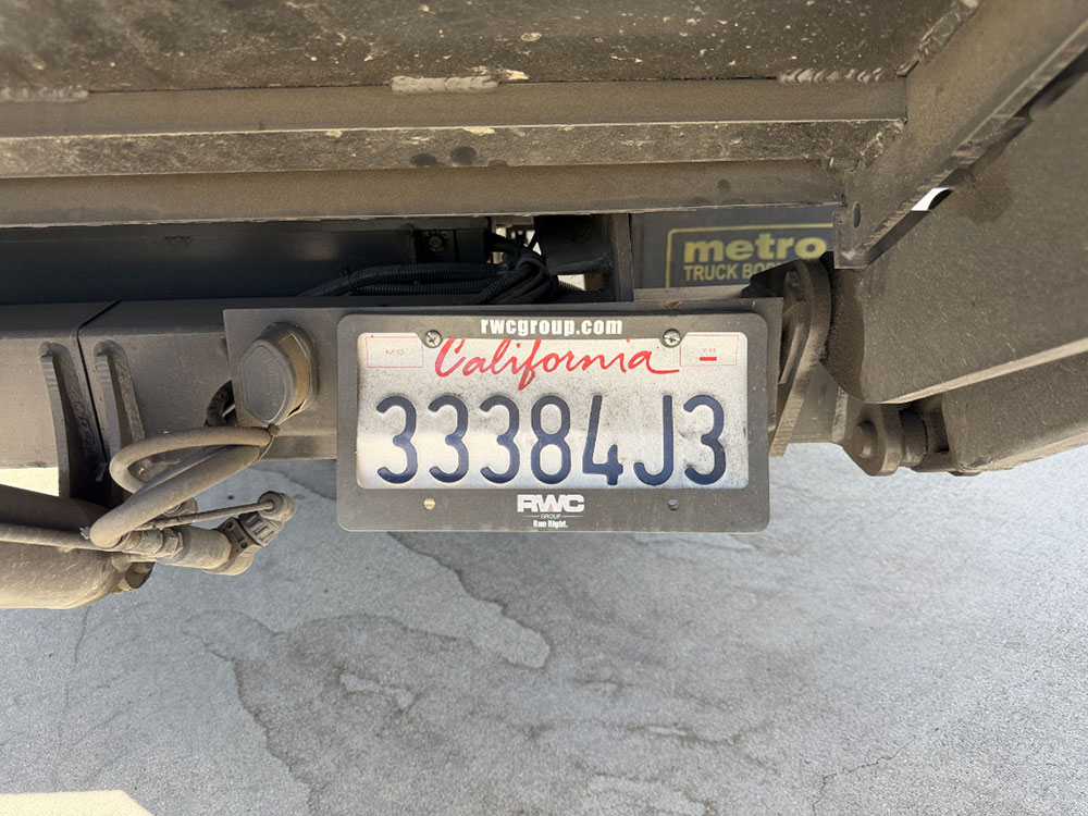 2022 ISUZU NPR HD BOX TRUCK, 5.2L 4-CYLINDER TURBO DIESEL ENGINE, 20' BOX, 215 HP, REAR LIFTGATE, APPROX. 19,807 MILES, CA LIC: 33384J3, VIN: JALC4W161N7014381-62