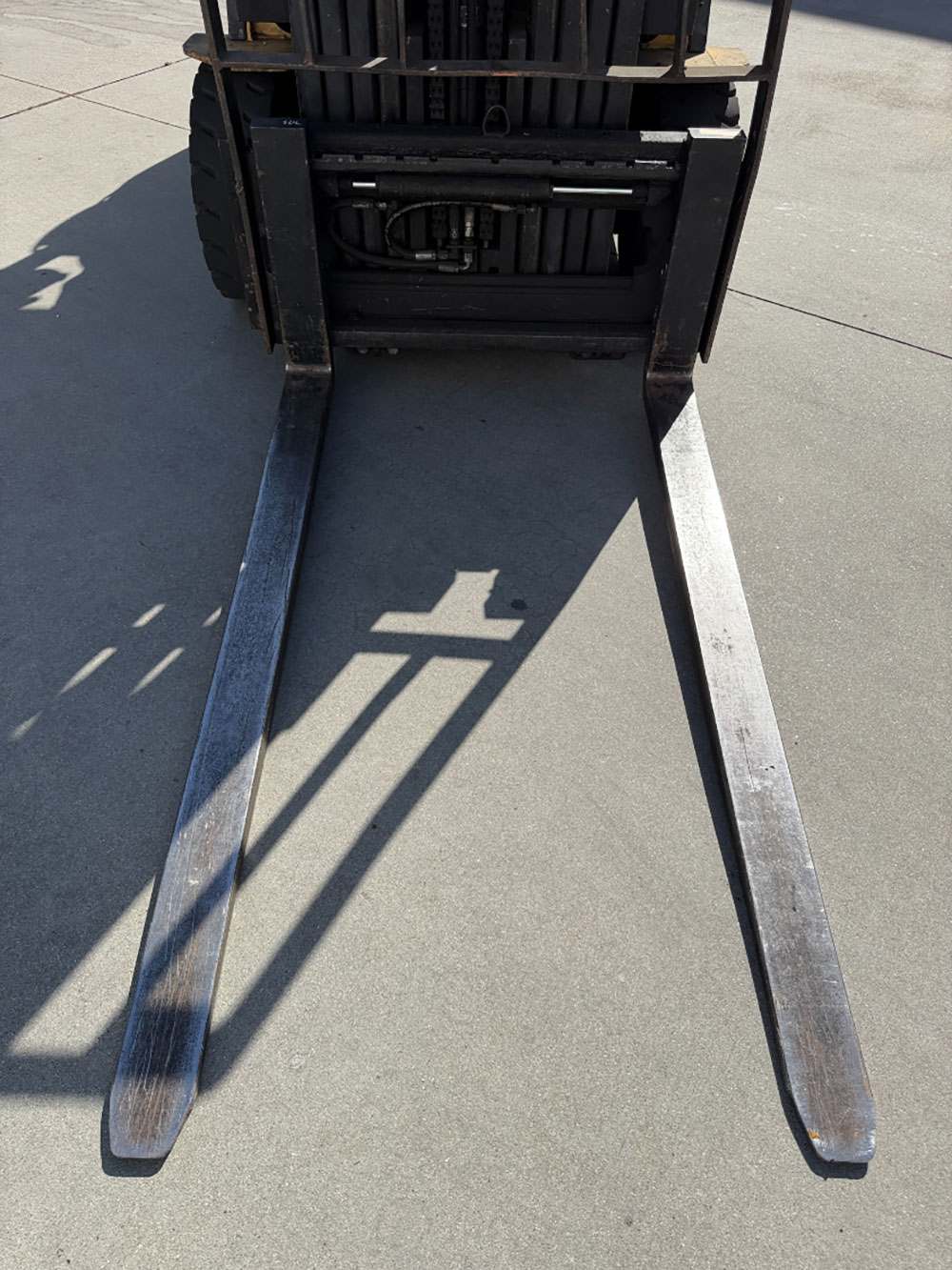 2004 CATERPILLAR LPG FORKLIFT, MODEL GC30K, 6,000 LB CAPACITY, 4-STAGE MAST, SIDE SHIFT, 5' FORKS, SOLID CUSHION TIRES, LOAD LIGHTS, REARVIEW MIRRORS, REAR SAFETY BEACON, CLEARCAP RAINCAP, APPROX. 8,077 HOURS, S/N AT83E00502, (DELAYED PICKUP UNTIL TUESDAY, AUGUST 18)-64