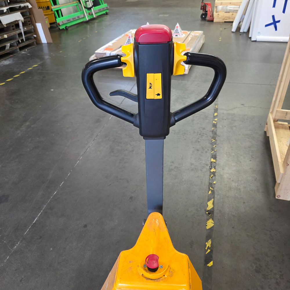 APOLLO FORKLIFT ELECTRIC PALLET JACK, MODEL A-1034, 3,300 LB CAPACITY-66