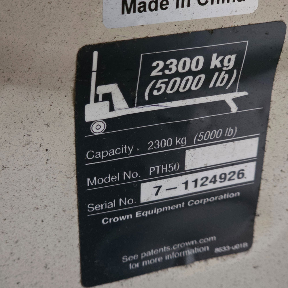 CROWN PALLET JACK, 5,000 LB CAPACITY-70