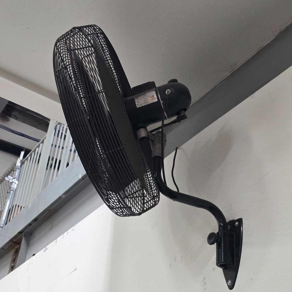 DAYTON 30" WALL FAN-95