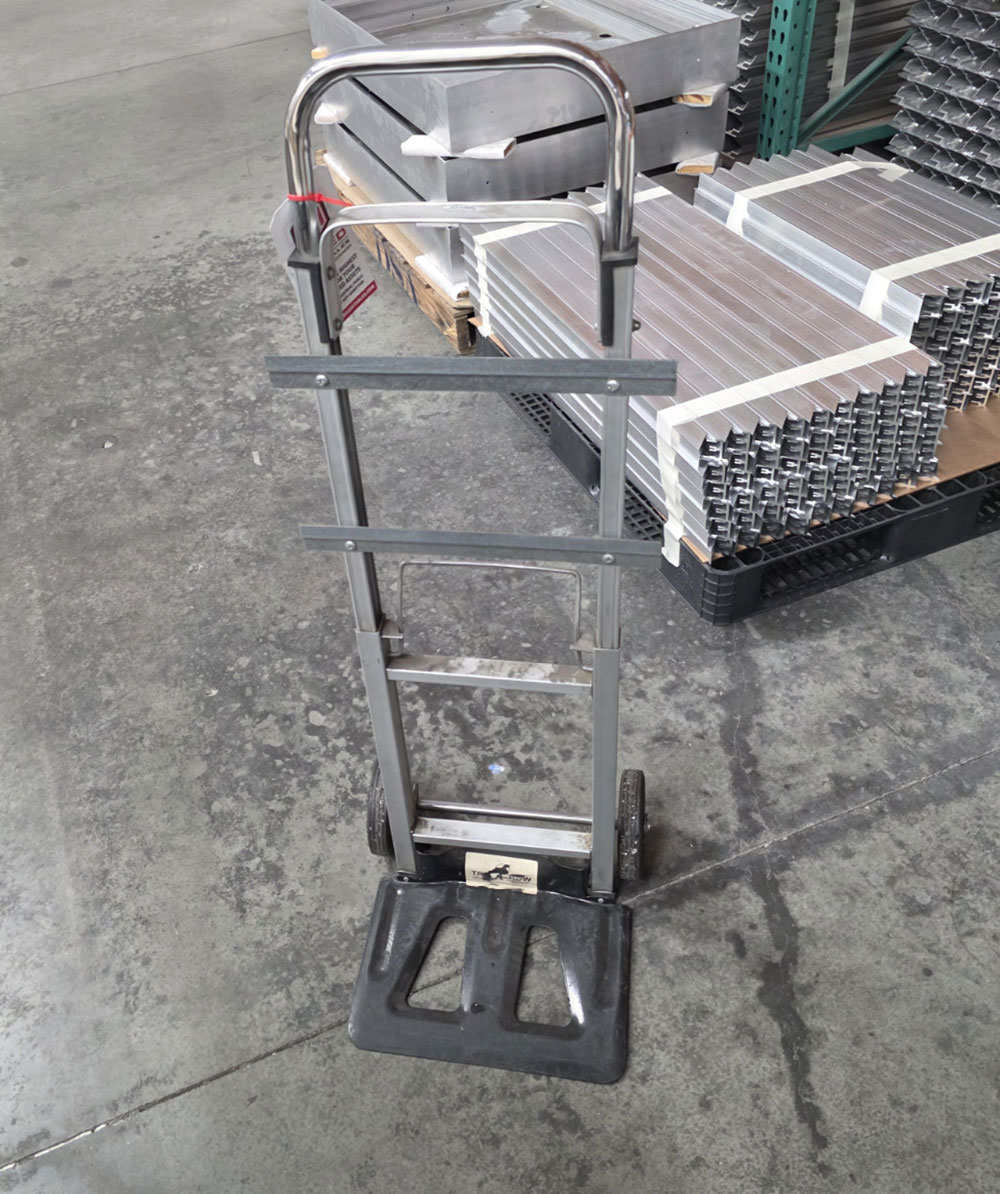 FOLDING LIGHTWEIGHT HAND TRUCK, SOLID TIRES-125
