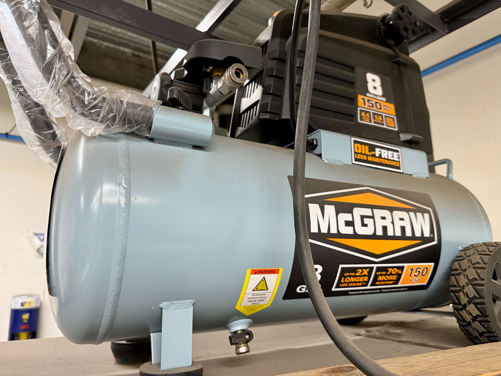 MCGRAW 8-GALLON PORTABLE AIR COMPRESSOR, OIL FREE, 1-1/2 HP, 150 MAX PSI-127