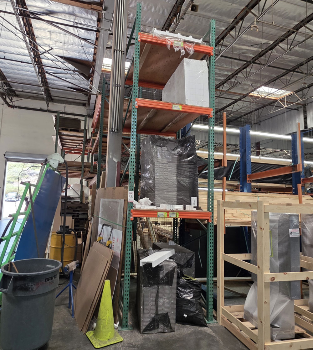 LOT - (1) SECTION OF PALLET RACKING, 4' BEAMS, 5' X 16' UPRIGHTS, PLYWOOD DECKING, CONTENTS NOT INCLUDED-133