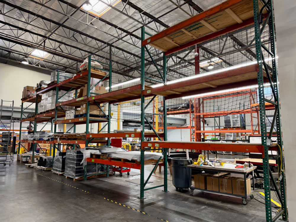 LOT - (5) SECTIONS OF PALLET RACKING, 10' BEAMS, 42" X 16' UPRIGHTS, PLYWOOD DECKING, CONTENTS NOT INCLUDED-139