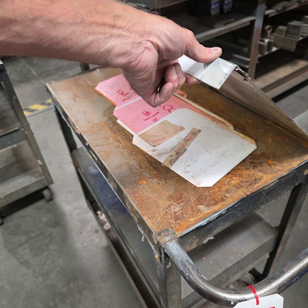 SHOP CART, 17" X 30"-161