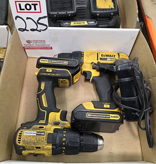 LOT - (2) DEWALT 20V CORDLESS DRILLS W/ BATTERIES AND CHARGER-225