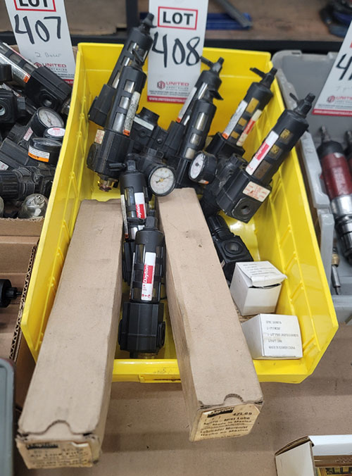 LOT - DAYTON WATER/AIR FILTERS AND OTHER DAYTON FILTERS-408