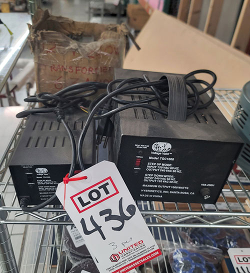LOT - (1) VOLTAGE VALET, MODEL TGC1000, (1) VOLTAGE VALET, MODEL TGC300 AND (1) TRANSFORMER, 120 TO 240, 6.3 AMPS-436