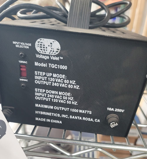 LOT - (1) VOLTAGE VALET, MODEL TGC1000, (1) VOLTAGE VALET, MODEL TGC300 AND (1) TRANSFORMER, 120 TO 240, 6.3 AMPS-436