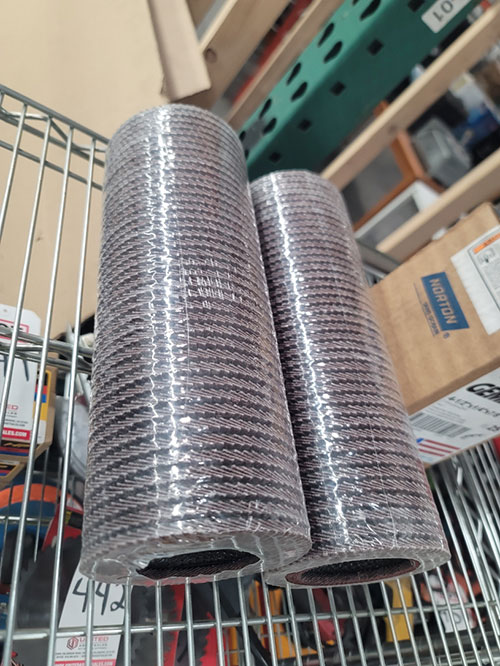 LOT - SANDING AND GRINDING DISCS, FLAPPER DISCS ARE 80 GRIT-438