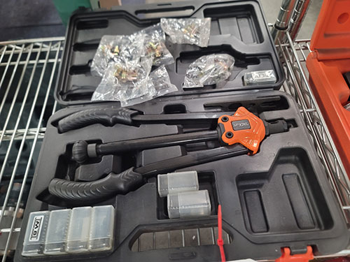 TACK LIFE RIV-NUT INSERTER, W/ CASE AND ACCESSORIES-458