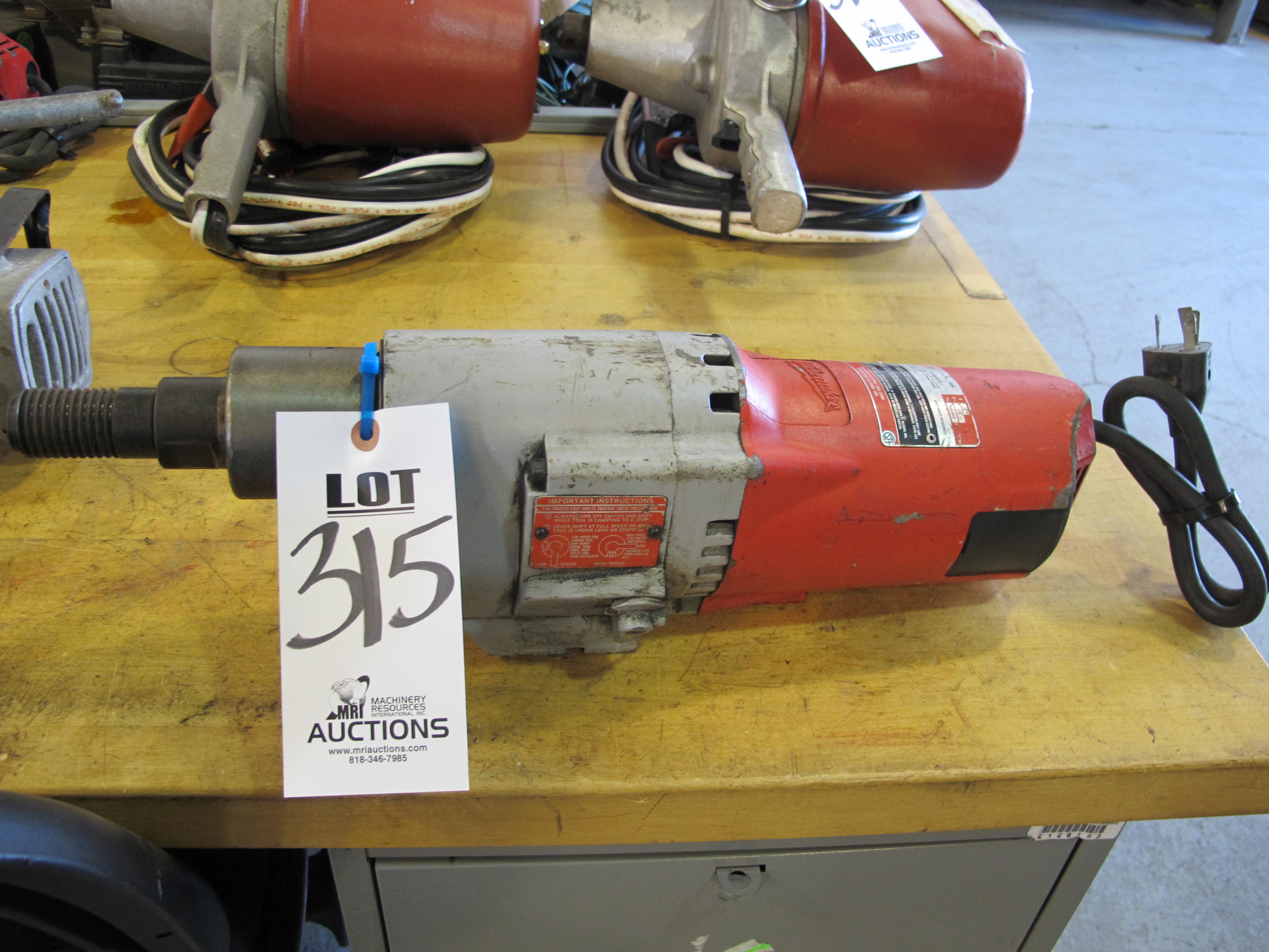 MILWAUKEE ELECTRIC CORE DRILL (G-49) LOADING & HANDLING FEE $5-