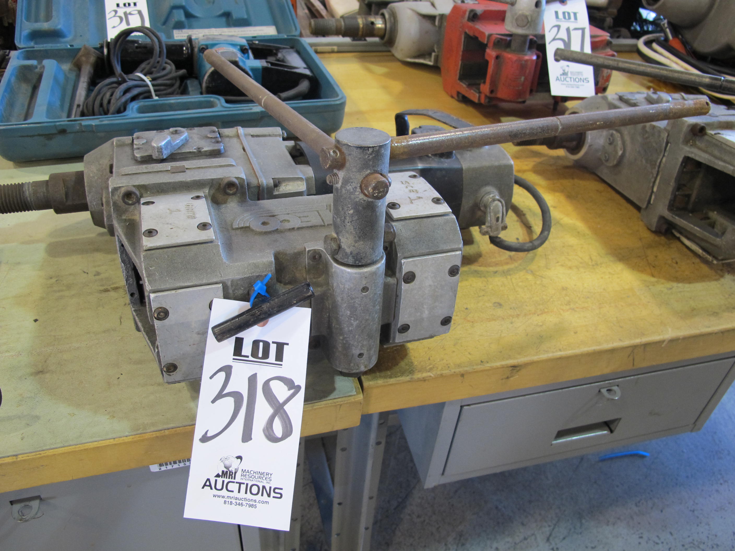 MECO ELECTRIC CORE DRILL (G-49) LOADING & HANDLING FEE $5-