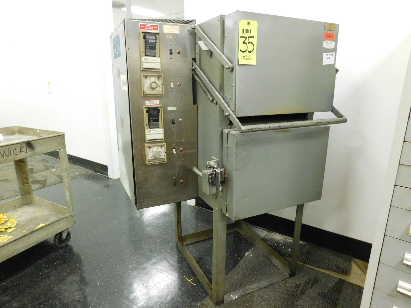 RECCO INDUSTRIES INDUSTRIAL FURNACE, MODEL C-2121-35