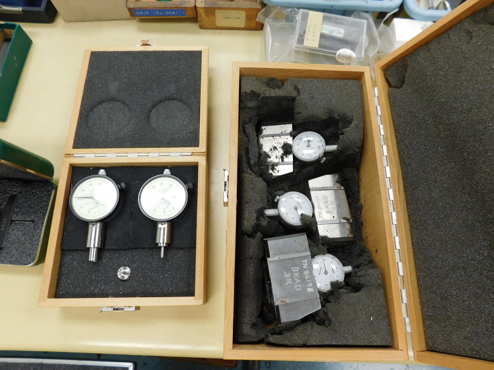 BROWN & SHARPE VERNIER HEIGHT GAGE, (2) NEW-IN-BOX STARRETT 25-5041J DIAL INDICATORS, (3) USED STARRETT DIAL INDICATORS, BROWN & SHARPE DIGI-CAL DIGITAL CALIPERS, BROWN & SHARPE 585 12" HEIGHT GAGE, PLUS SEVERAL DEPTH GAGES-369