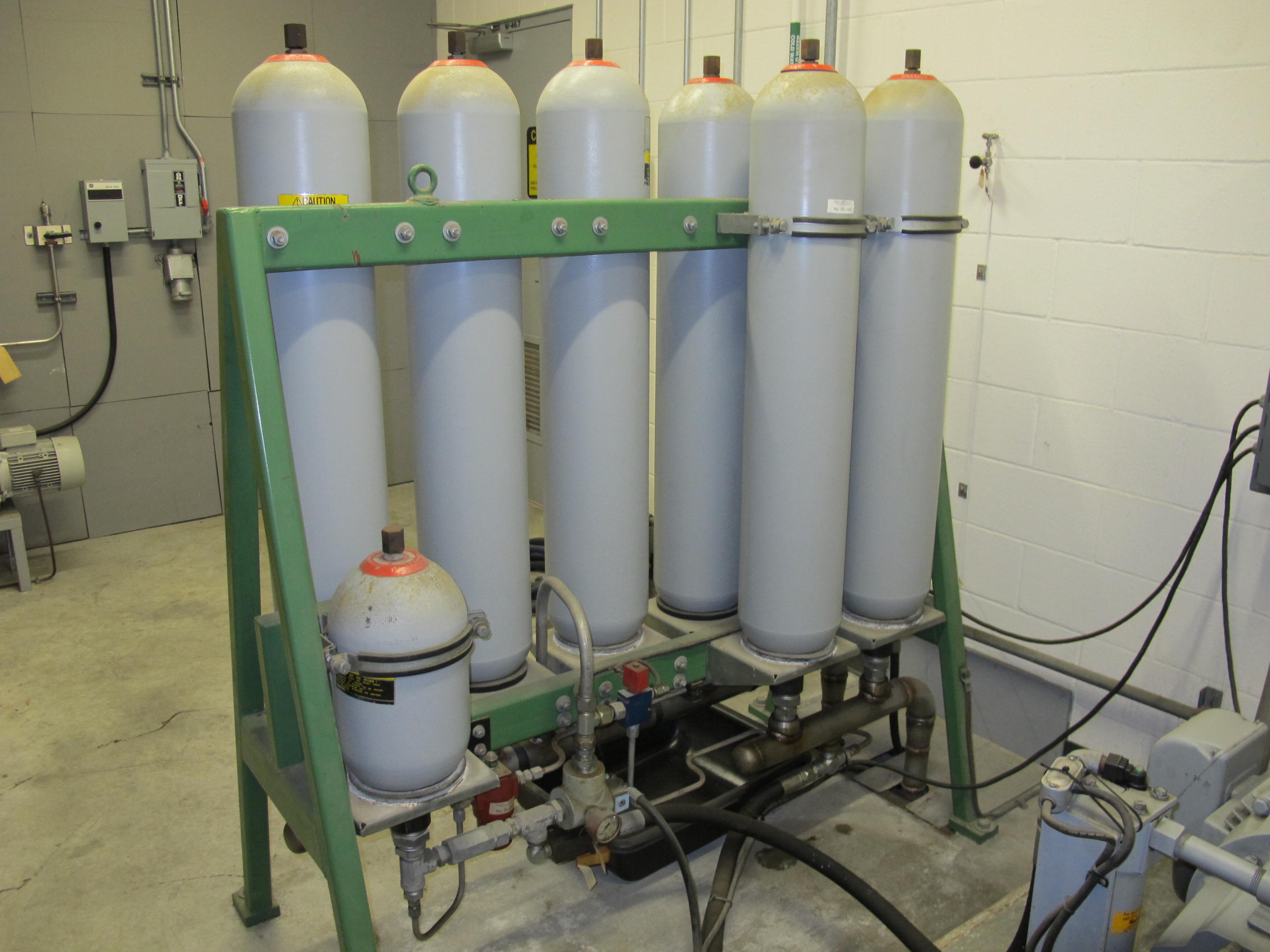 CRANEVEYOR 16' X 22' OVERHEAD CRANE W/ YALE 2-TON CRANE S/N 42880 (W-46) LOADING & HANDLING FEE $2,500-