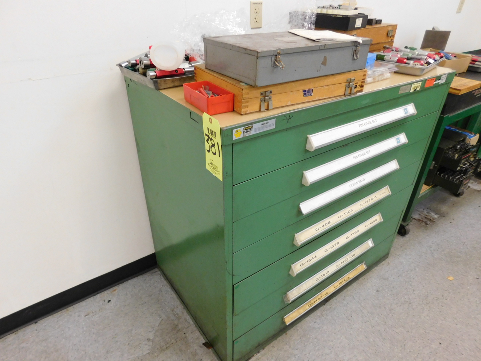 STANLEY VIDMAR 7 DRAWER TOOL/PARTS CABINET,45"X28"X42", W/CONTENTS OF PIN & PLUG GAGE SETS, & MISC. INSPECTION ITEMS-381