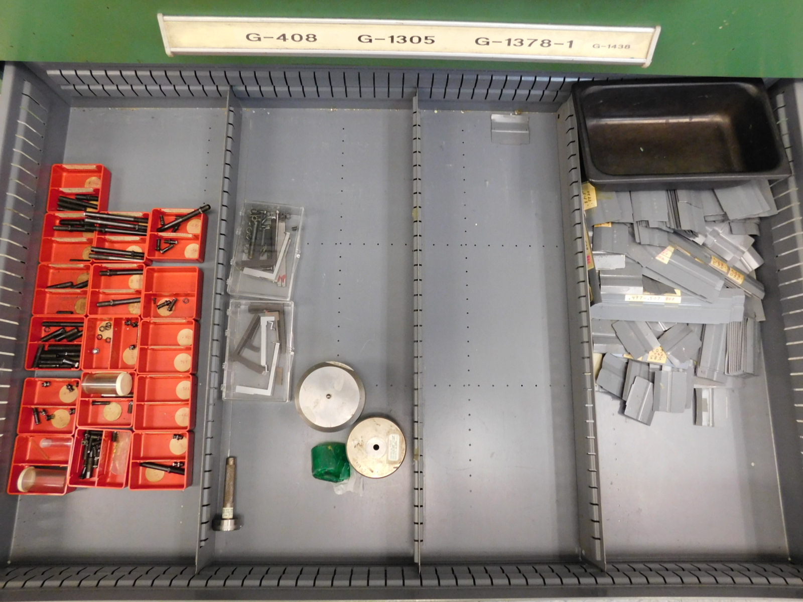 STANLEY VIDMAR 7 DRAWER TOOL/PARTS CABINET,45"X28"X42", W/CONTENTS OF PIN & PLUG GAGE SETS, & MISC. INSPECTION ITEMS-381