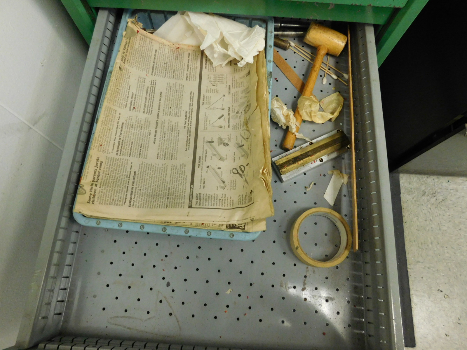 LISTA 6 DRAWER WORKBENCH, W/4" VISE-384