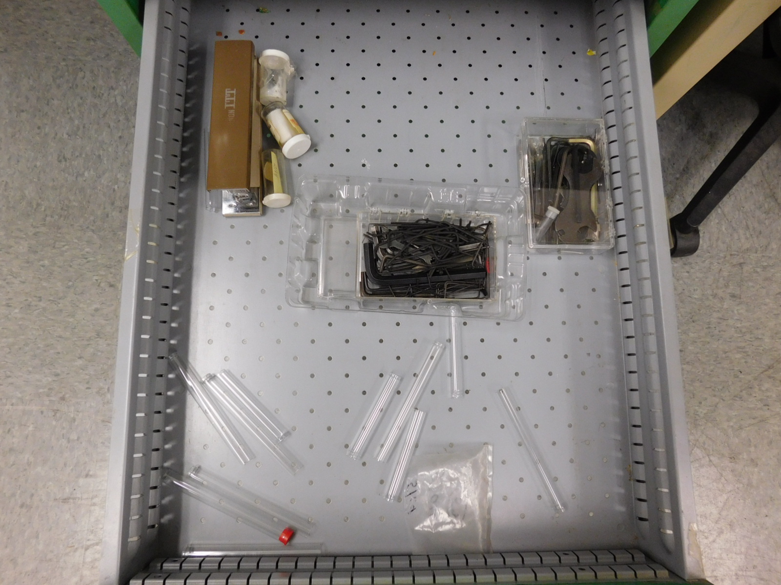 LISTA 6 DRAWER WORKBENCH, W/(2) STAMP SETS-385