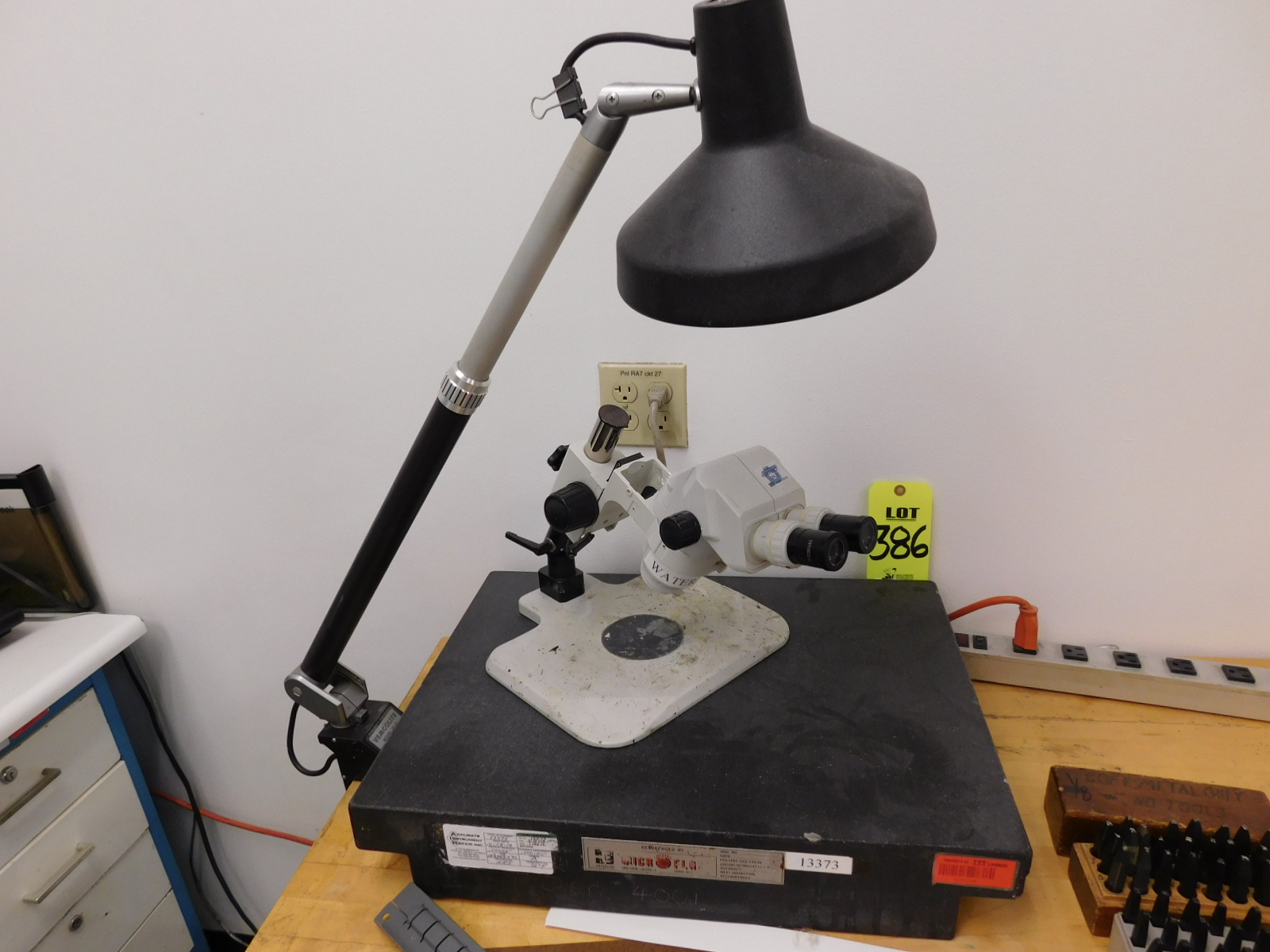 STEREOZOOM MICROSCOPE, VEMCOLITE VL-4 LIGHT, MICROFLAT 24"X18"X4"GRANITE SURFACE PLATE-386