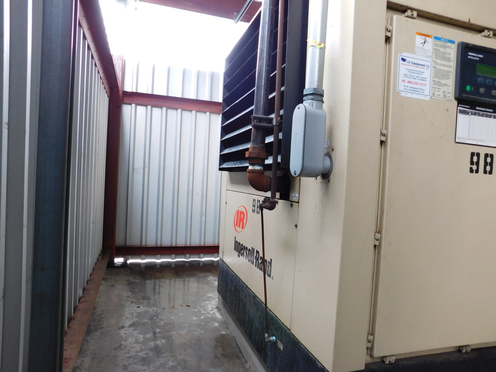 INGERSOLL RAND COMPRESSOR, MODEL SSR-EP125, S/N F39570U06172-387
