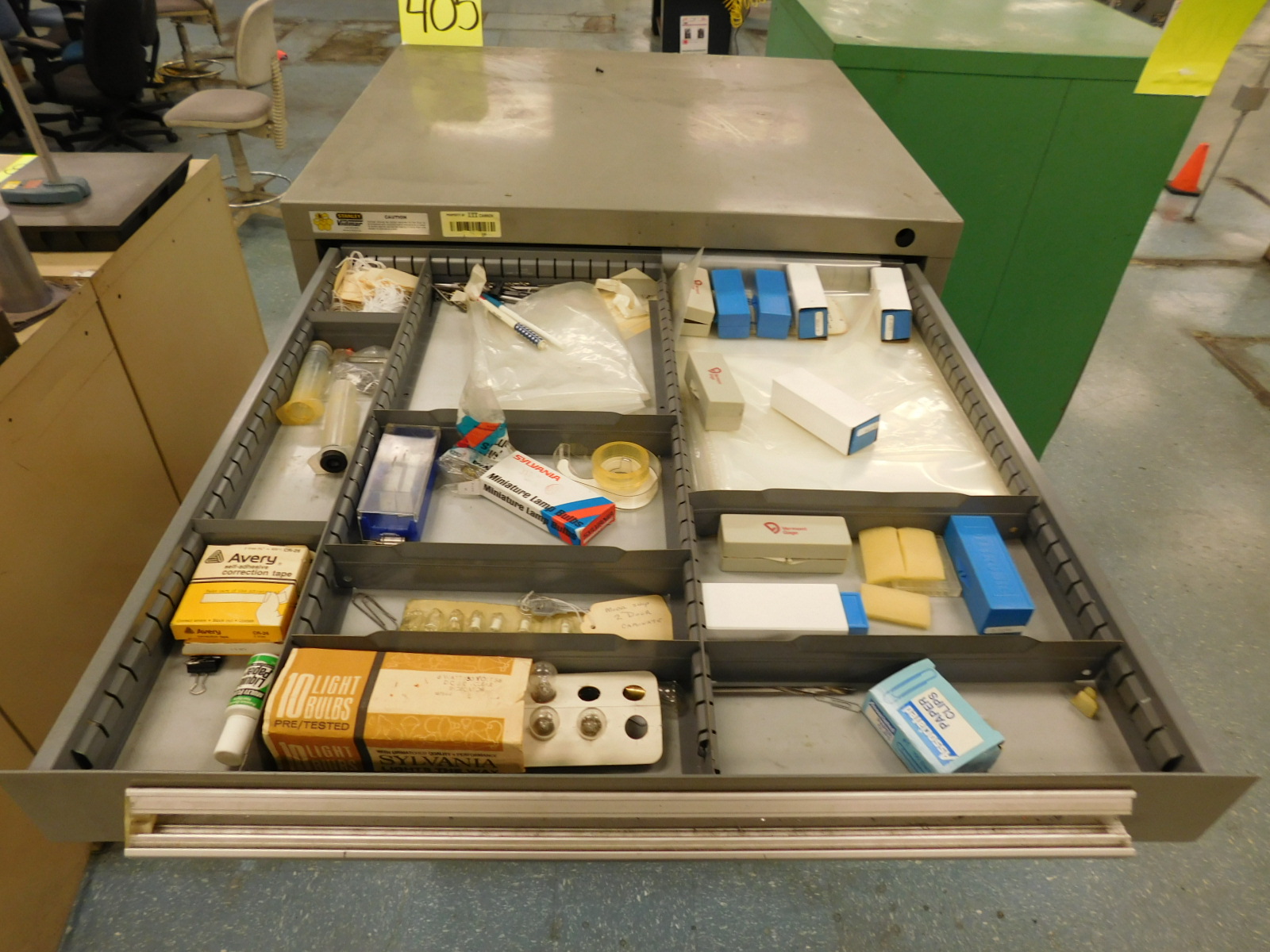 STANLEY VIDMAR 9 DRAWER TOOL/PARTS CABINET, 30"X28"X59", W/CONTENTS TO INCLUDE: 5C COLLETS, SHIM STOCK, & MISC. ITEMS-405