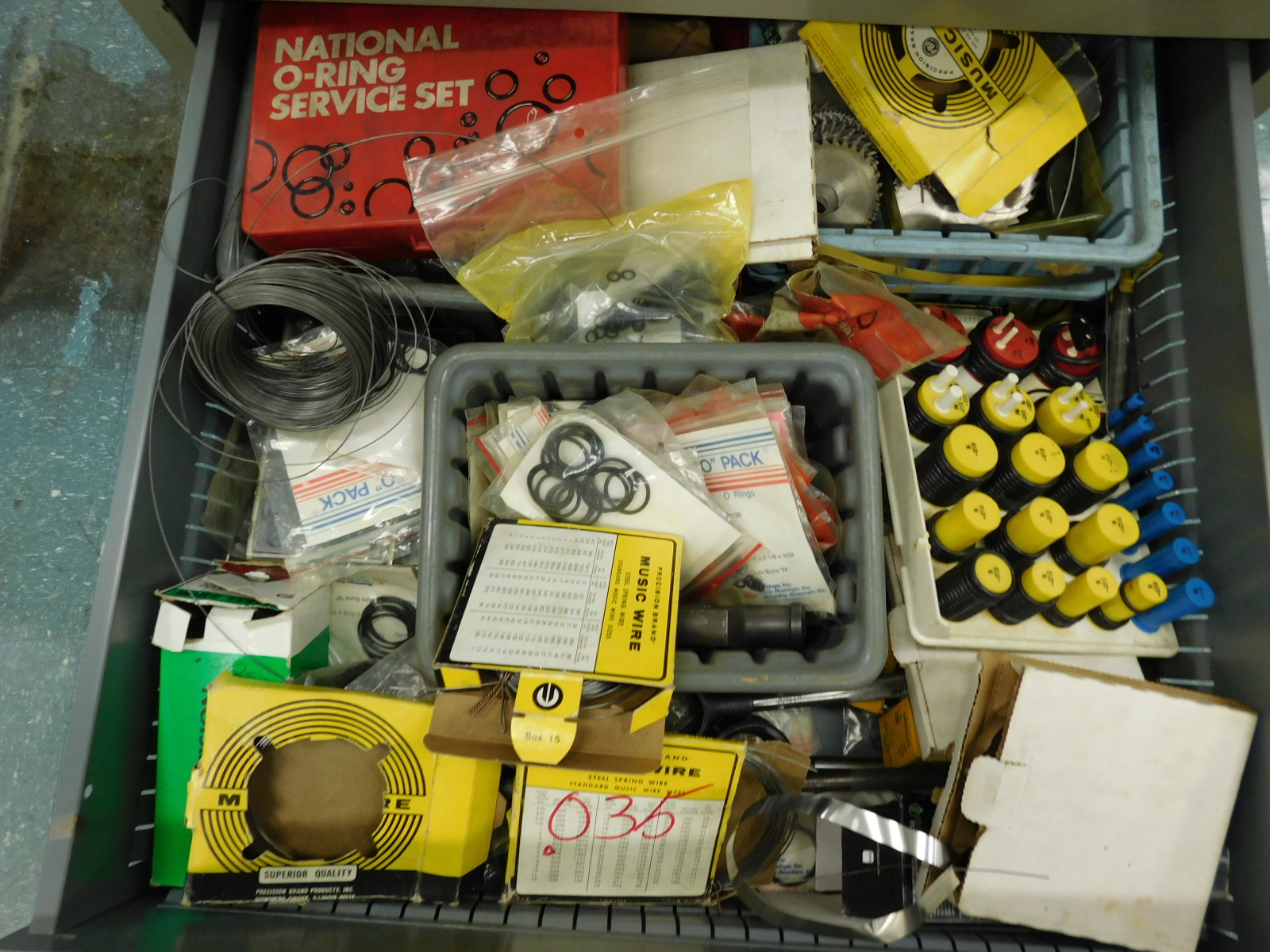 STANLEY VIDMAR 9 DRAWER TOOL/PARTS CABINET, 30"X28"X59", W/CONTENTS TO INCLUDE: 5C COLLETS, SHIM STOCK, & MISC. ITEMS-405