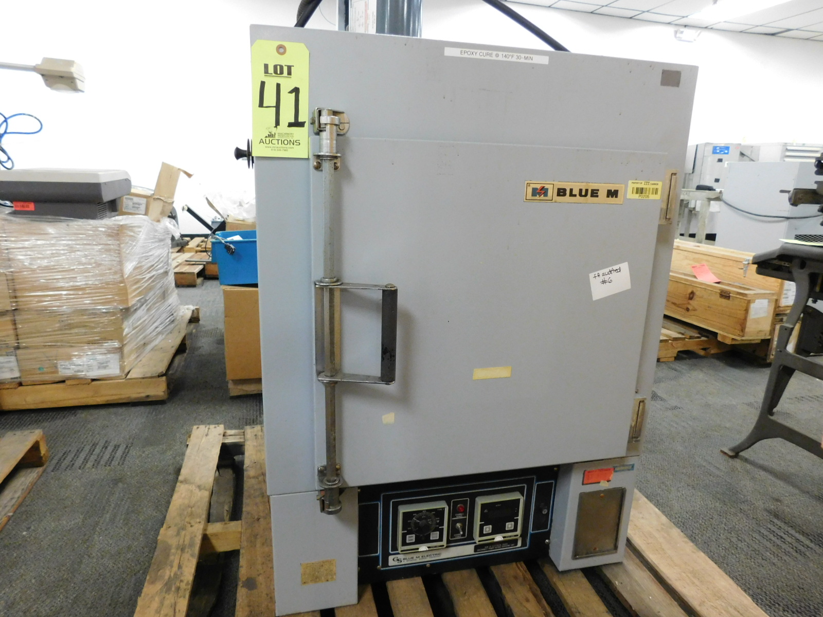 BLUE M OVEN, MODEL OV-560A-2, TEMP. RANGE UP TO 204 DEG C, S/N JTA-3189-41