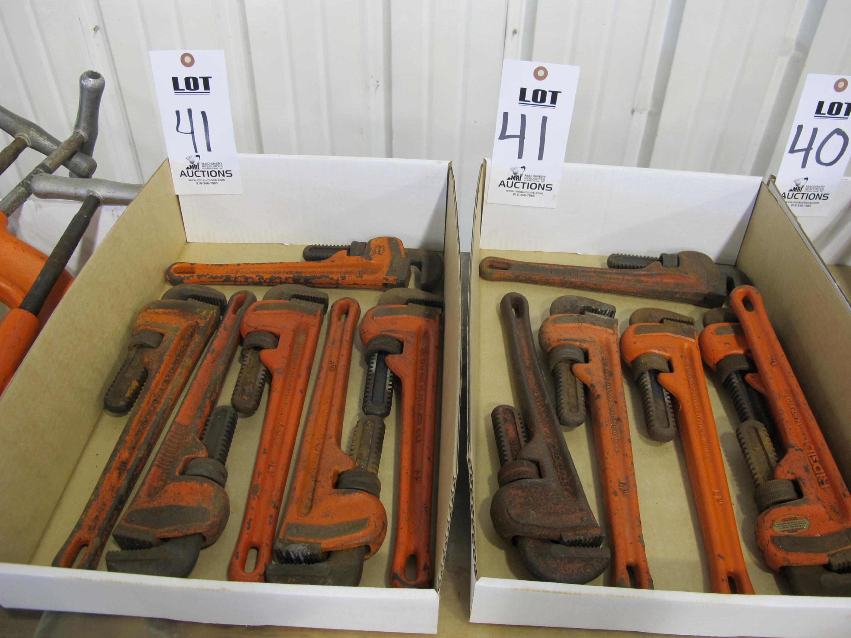 LOT ASSORTED PIPE WRENCHES (G-49) LOADING & HANDLING FEE $5-