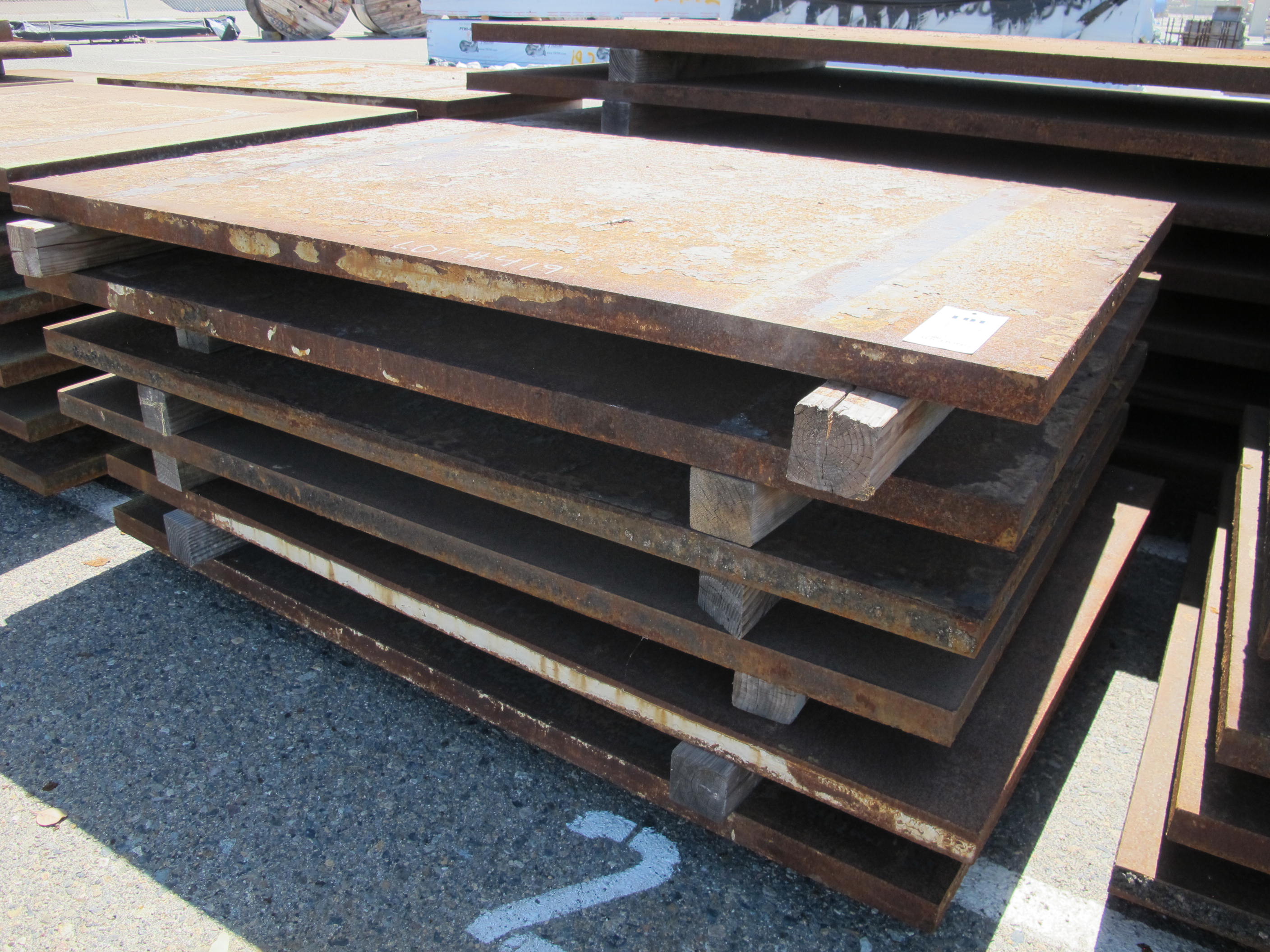 LOT (12) 4' X 6' X 2" X 1,960 LBS (TOTAL 23,520 LBS) STEEL METAL PLATES (W-46 YARD) LOADING & HANDLING FEE $350-
