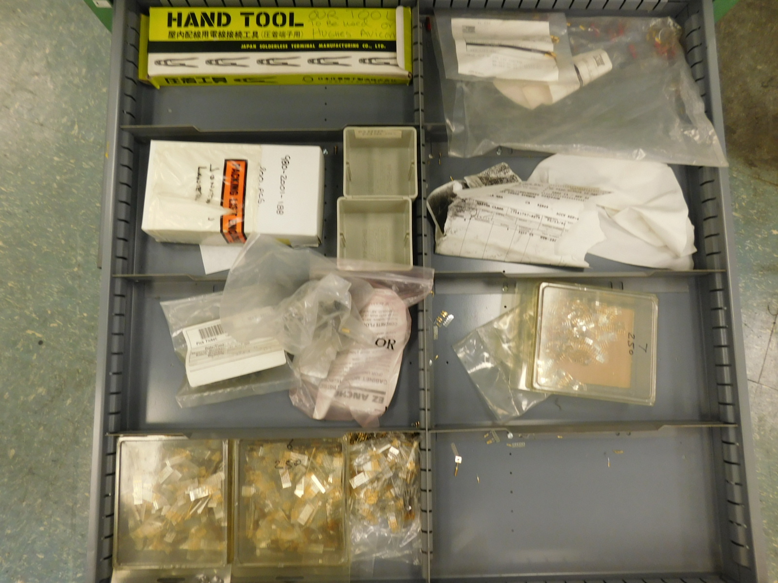 STANLEY VIDMAR 12 DRAWER TOOL/PARTS CABINET,W/CONTENTS TO INCLUDE VARIOUS ELECTRONIC CONTACTS-423