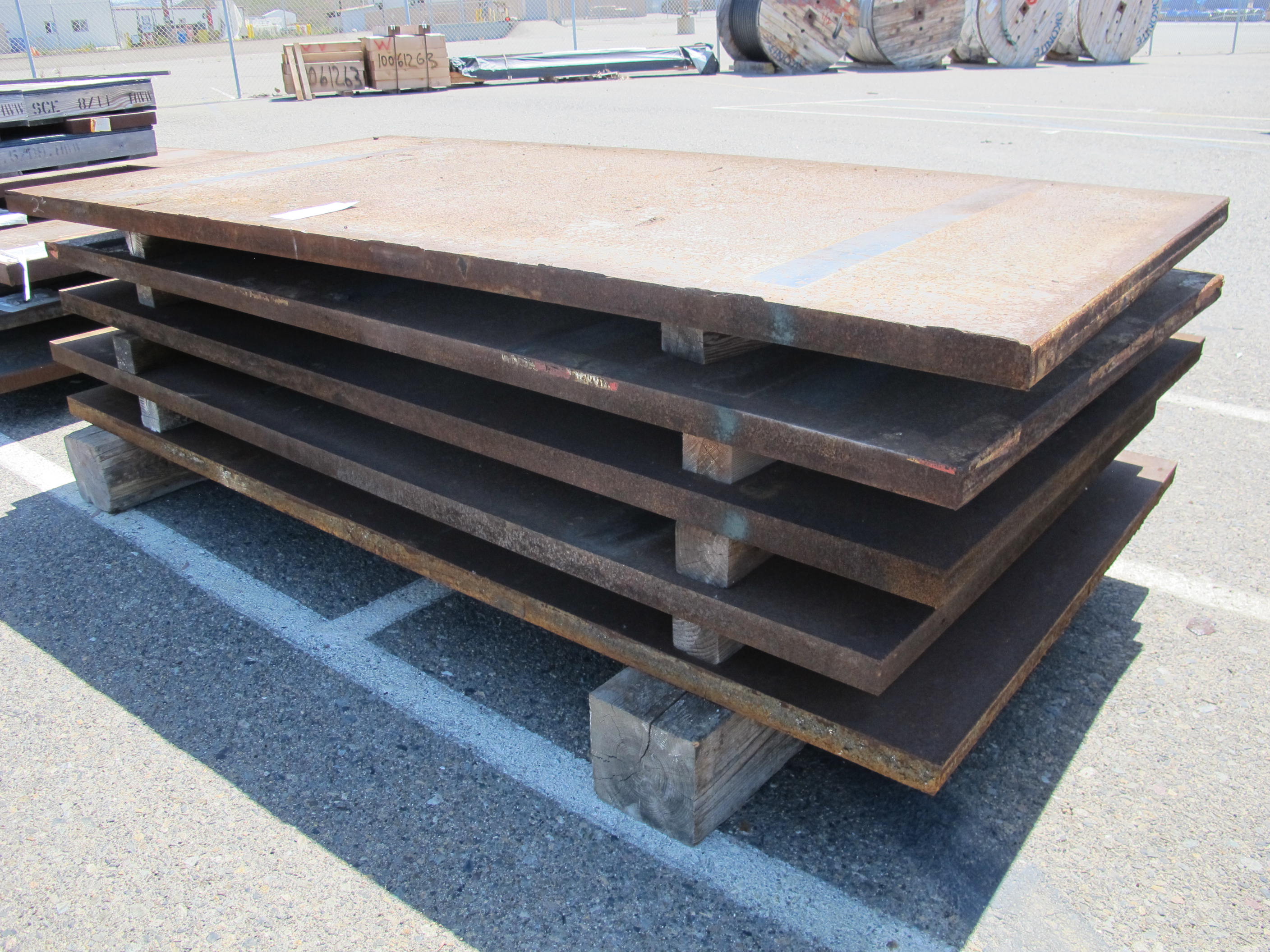 LOT (11) 4' X 8' X 1/4" & (6) 4' X 10' X 1/4" DIAMOND PLATES (W-46 YARD) LOADING & HANDLING FEE $200-