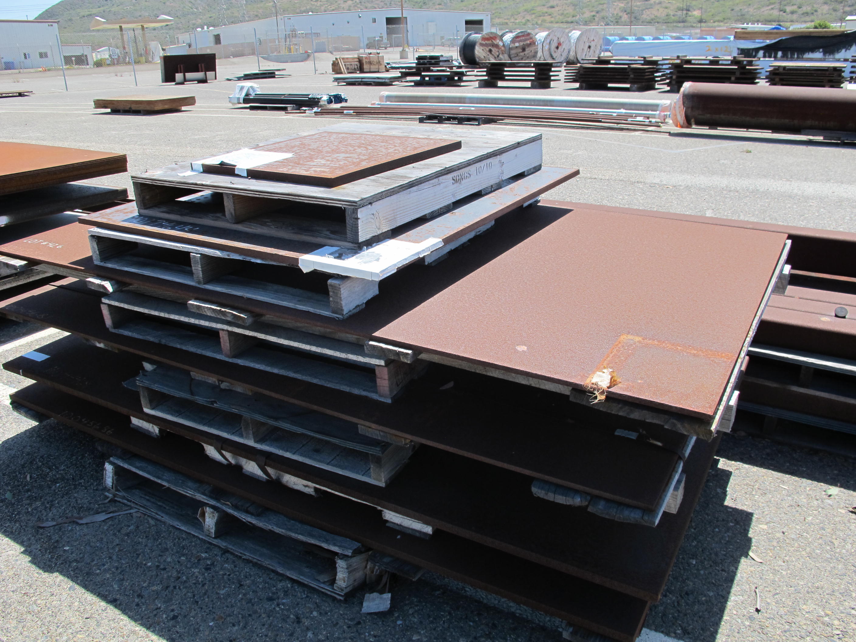 LOT ASSORTED METAL BIBS (W-46 YARD) LOADING & HANDLING FEE $350-