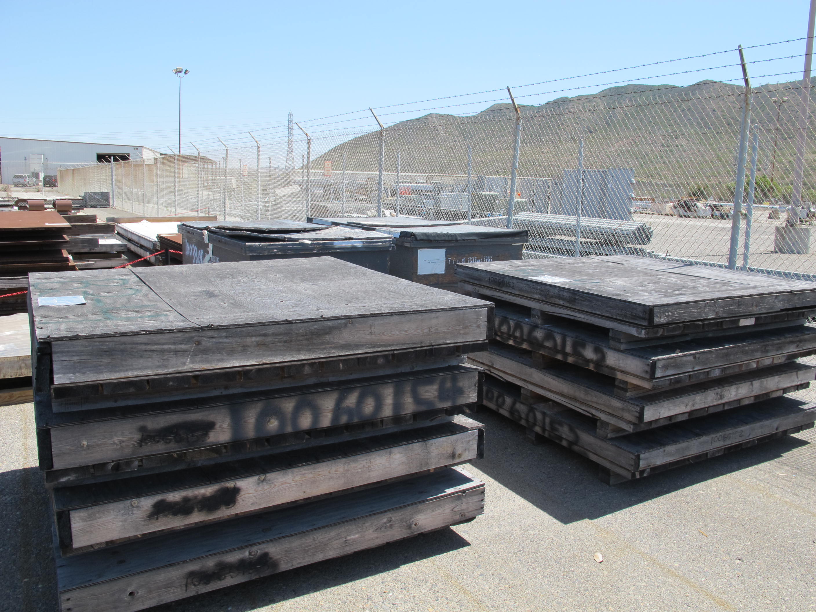 LOT (4) 5.5" X 68" ROUND STAINLESS STEEL PLATES (W-46 YARD) LOADING & HANDLING FEE $100-