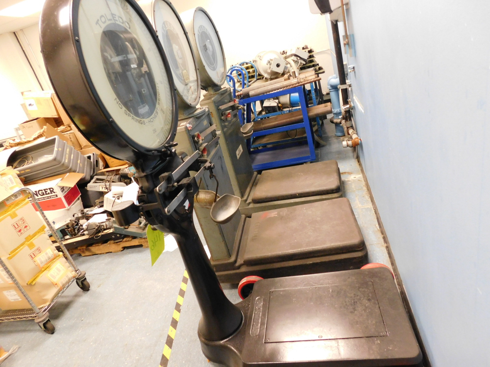 TOLEDO SCALE, MODEL 31-1821-EP, S/N 14400, CAPACITY: 750 LBS.-446