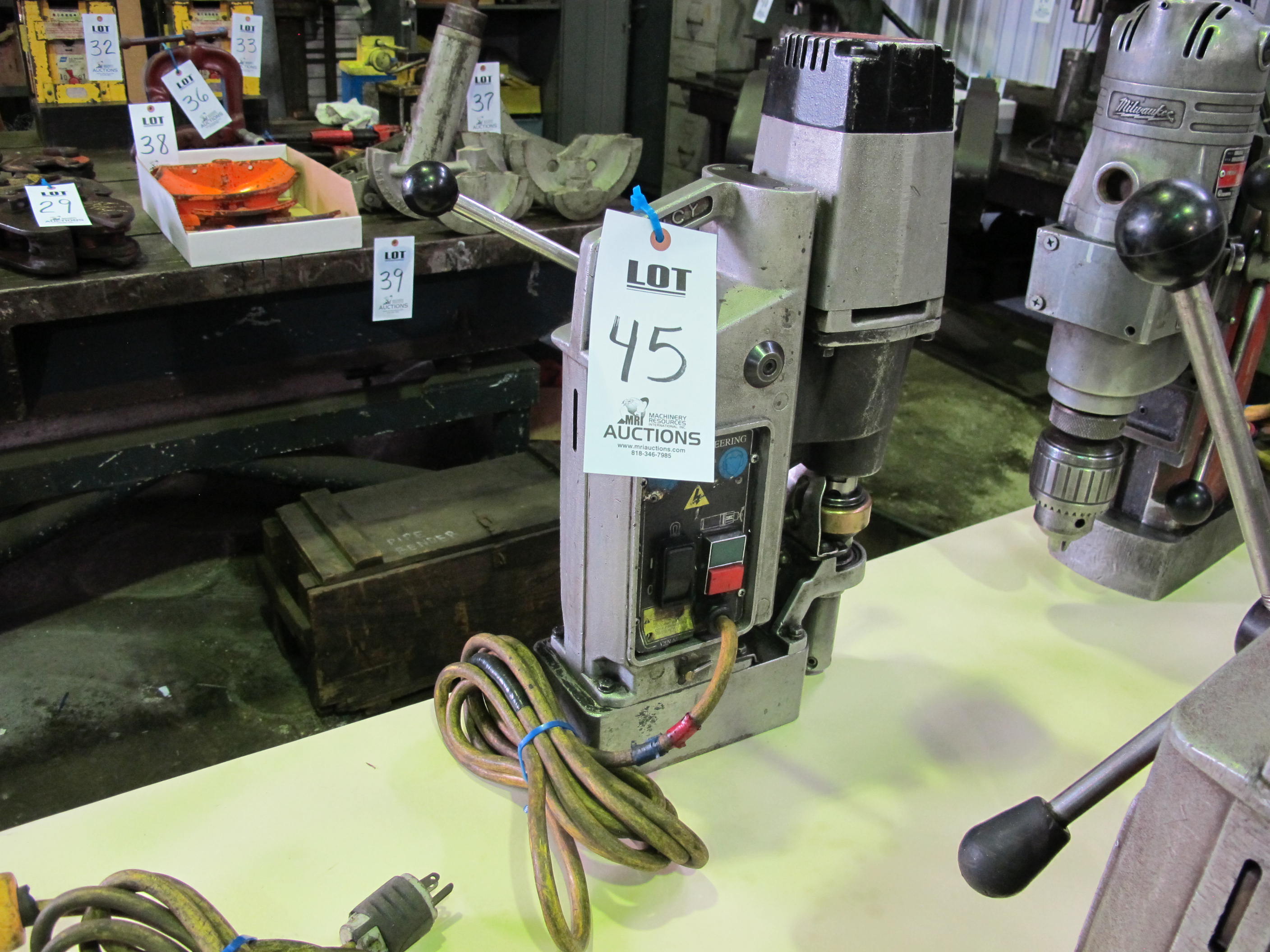 JANCY ENGINEERING MODEL-USA 5000 SLUGGER MAGNETIC DRILL PRESS
S/N: 05188-45