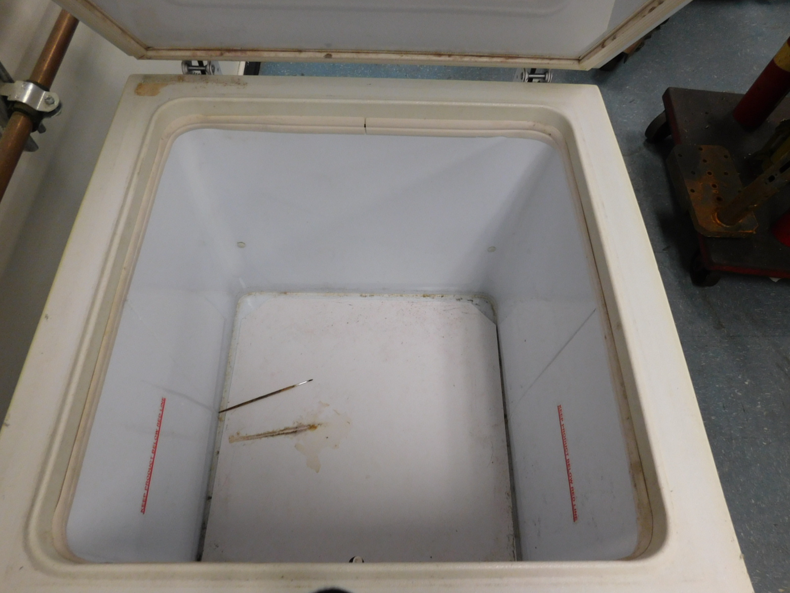 KELVINATOR SCIENTIFIC FREEZER, 40 DEG. BELOW ZERO, 2'X 2'X3-450