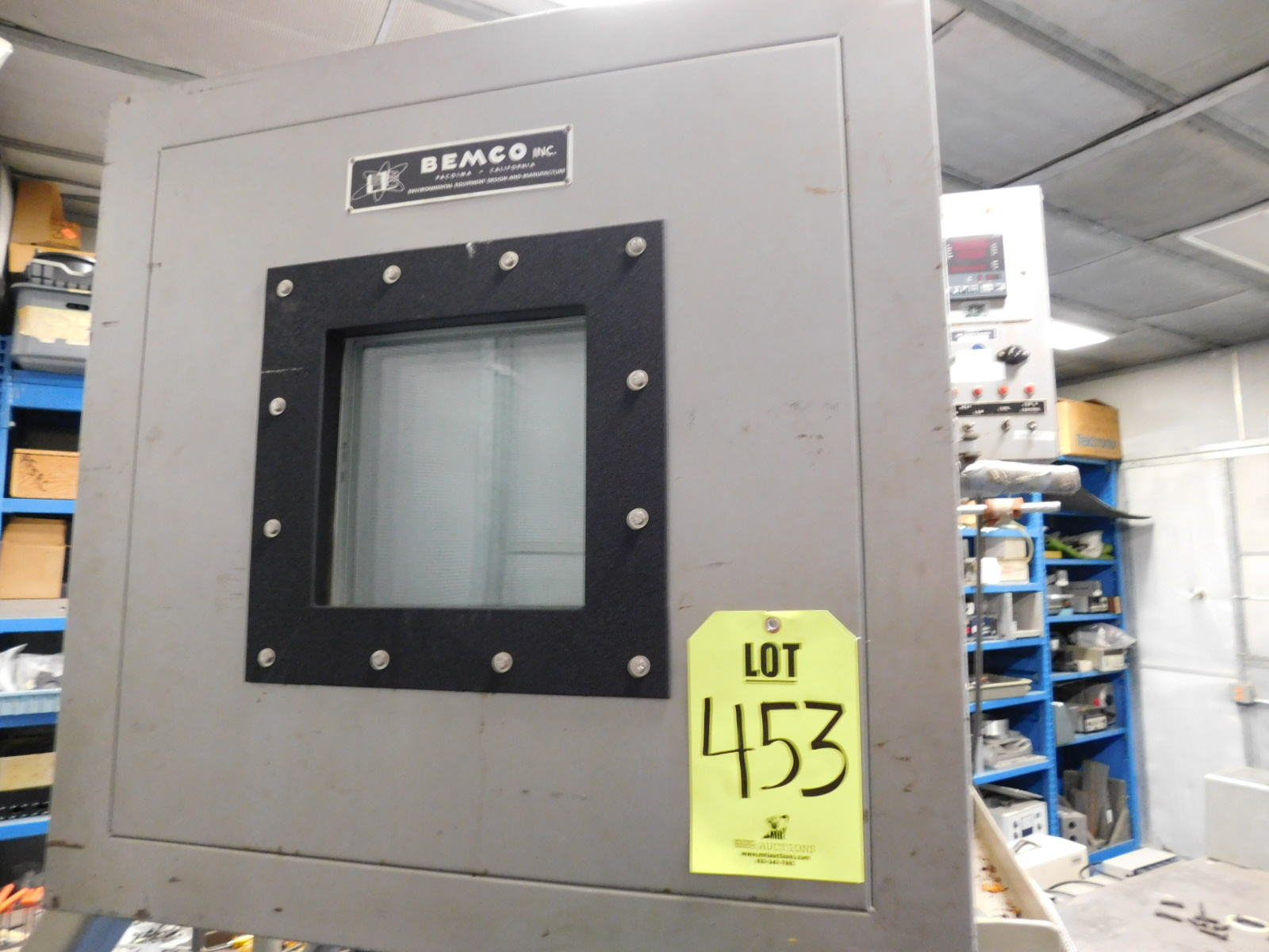 BEMCO ENVIRONMENTAL TEST CHAMBER, MODEL VLDF-100/600-8, S/N 2663-453