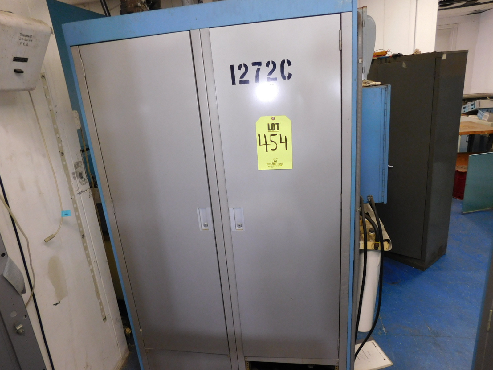 UNHOLTZ-DICKIE ELECTRODYNAMIC SHAKER, MODEL: T1000-20, S/N 442, W/SUPPORTING PIECES/CONTROLLERS, ETC.-454