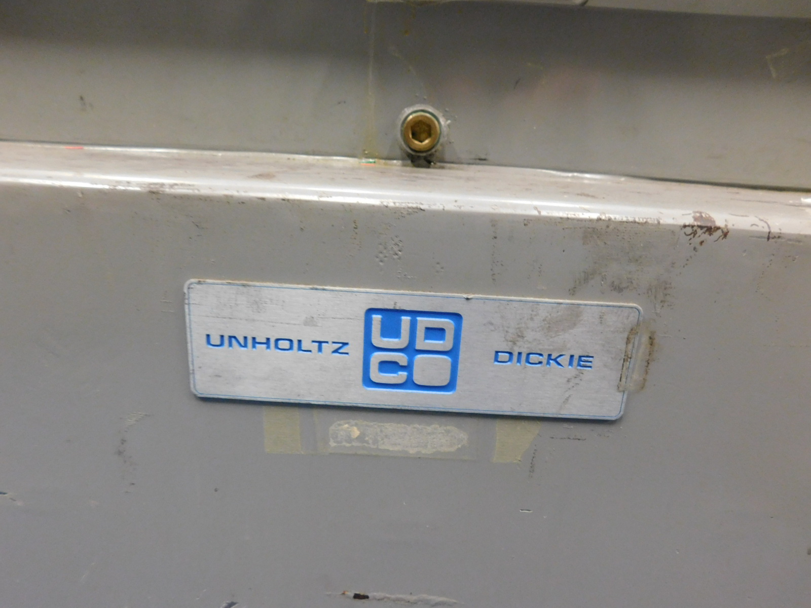 UNHOLTZ-DICKIE ELECTRODYNAMIC SHAKER, MODEL: T1000-20, S/N 442, W/SUPPORTING PIECES/CONTROLLERS, ETC.-454