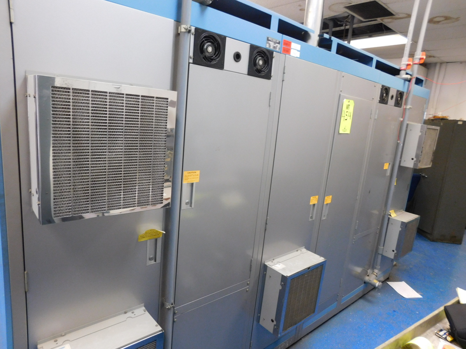 UNHOLTZ-DICKIE ELECTRODYNAMIC SHAKER, MODEL: T1000-20, S/N 442, W/SUPPORTING PIECES/CONTROLLERS, ETC.-454