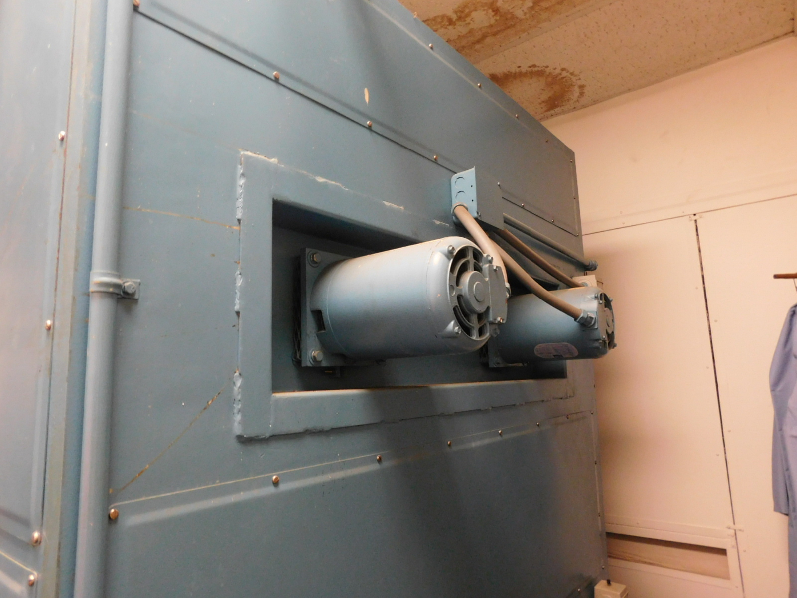 THERMOTRON ENVIRONMENTAL TEST CHAMBER, W/CONTROLLER/DATA RECORDER-455