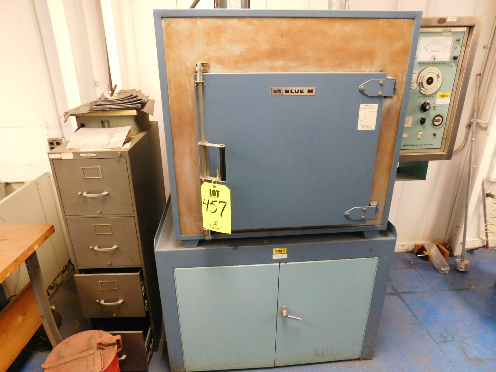 BLUE M OVEN W/CABINET STAND, W/POWER-O-MATIC 80 SOLID STATE PROPORTIONING CONTROL SYSTEM-457