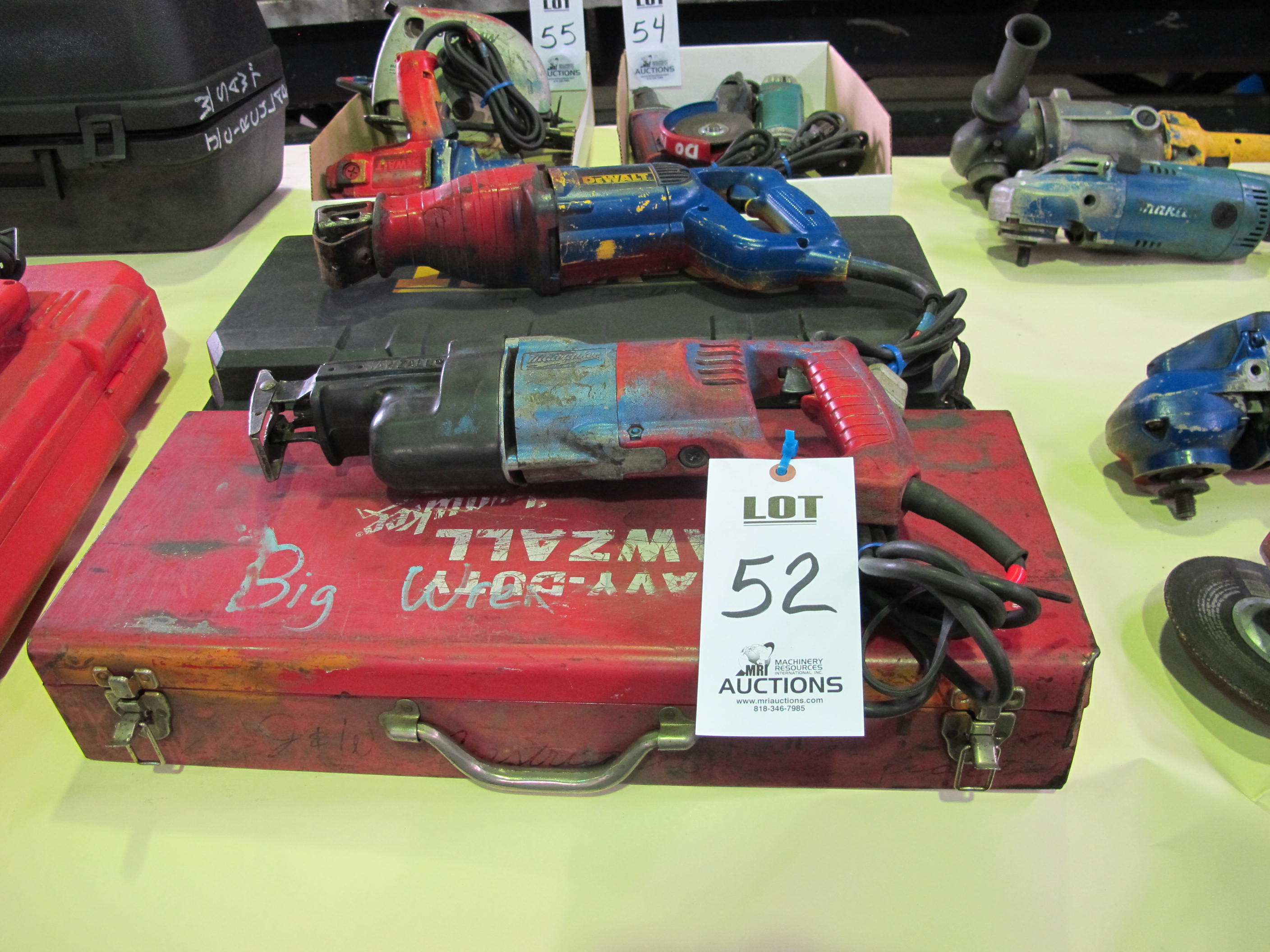 ASSORTED ELECTRIC SAWZALLA-52